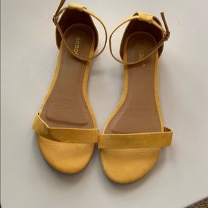 Yellow flat sandal